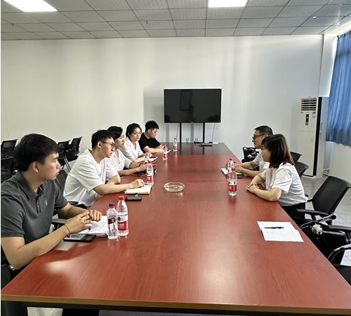 市局領(lǐng)導(dǎo)蒞臨指導(dǎo)，共繪綿陽市先鋒醫(yī)療器械新篇章！